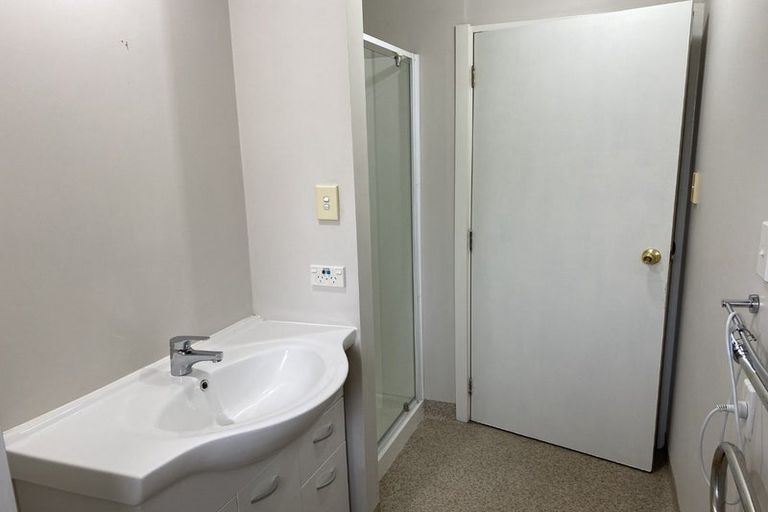 Photo of property in 292a Wainoni Road, Avondale, Christchurch, 8061