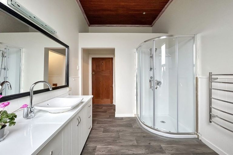 Photo of property in 224 Park Street, Winton, 9720