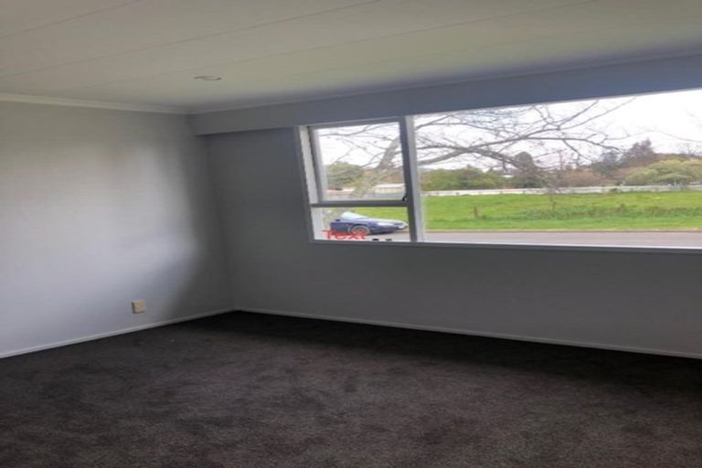 Photo of property in 24 Marere Avenue, Paraparaumu, 5032