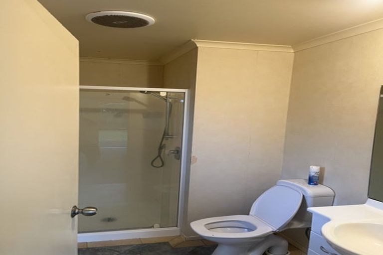 Photo of property in 271 Mahia Road, Weymouth, Auckland, 2103