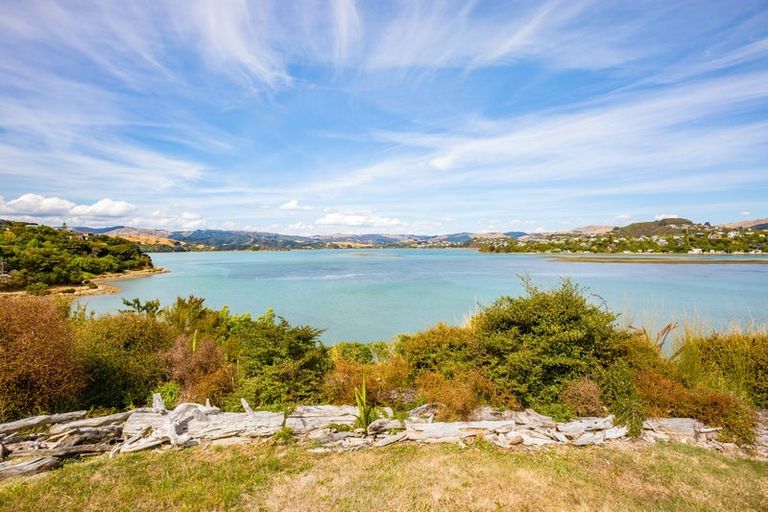 Photo of property in 64a Mana View Road, Paremata, Porirua, 5026