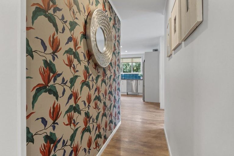 Photo of property in 21 Ratanui Road, Paraparaumu, 5032