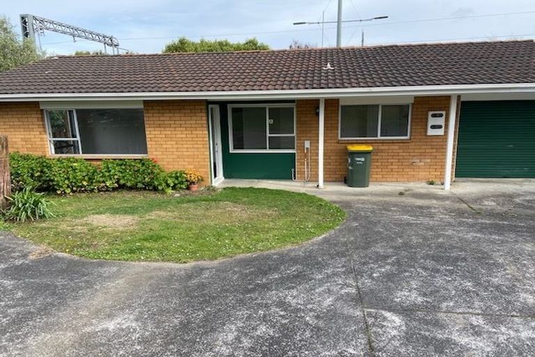 Photo of property in 30 Faith Bullock Place, New Lynn, Auckland, 0600