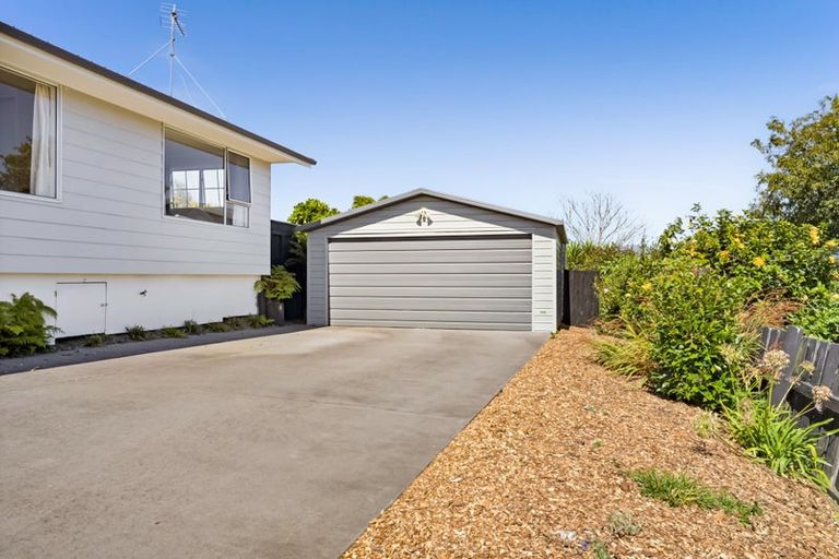 Photo of property in 33 Norwich Avenue, Spotswood, New Plymouth, 4310