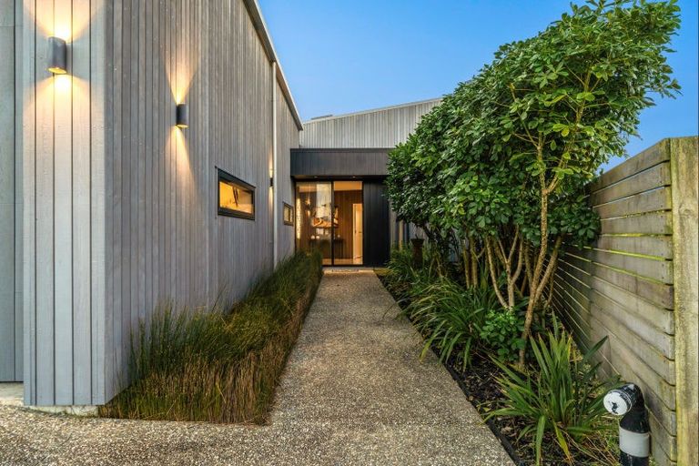 Photo of property in 33 Kokopu Street, Omaha, 0986