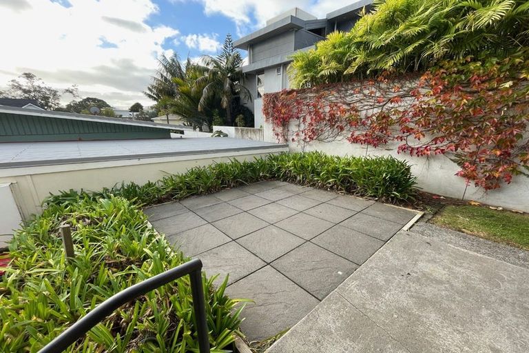 Photo of property in 6/3 Gilbert Street, New Plymouth, 4310