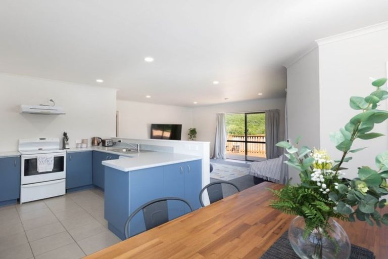 Photo of property in 59a Whanga Crescent, Titahi Bay, Porirua, 5022