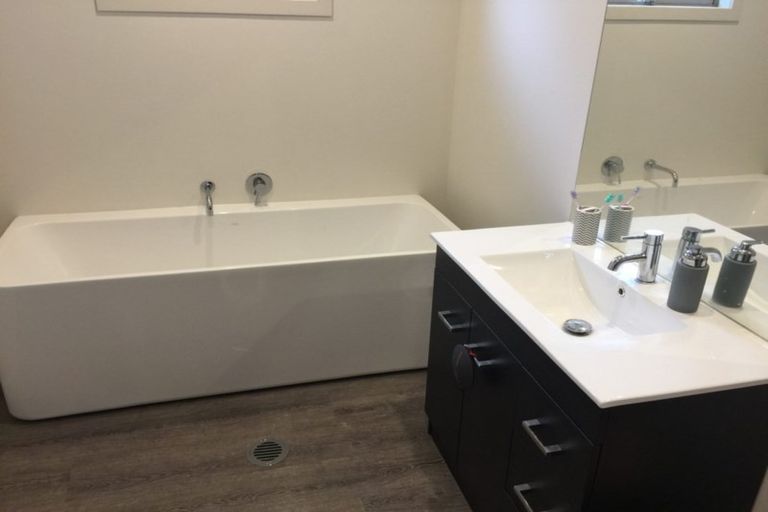 Photo of property in 30 Headley Drive, Lower Shotover, Queenstown, 9304