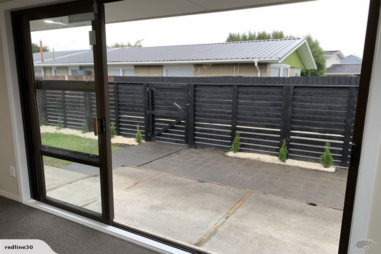Photo of property in 1/78 Middlepark Road, Sockburn, Christchurch, 8042