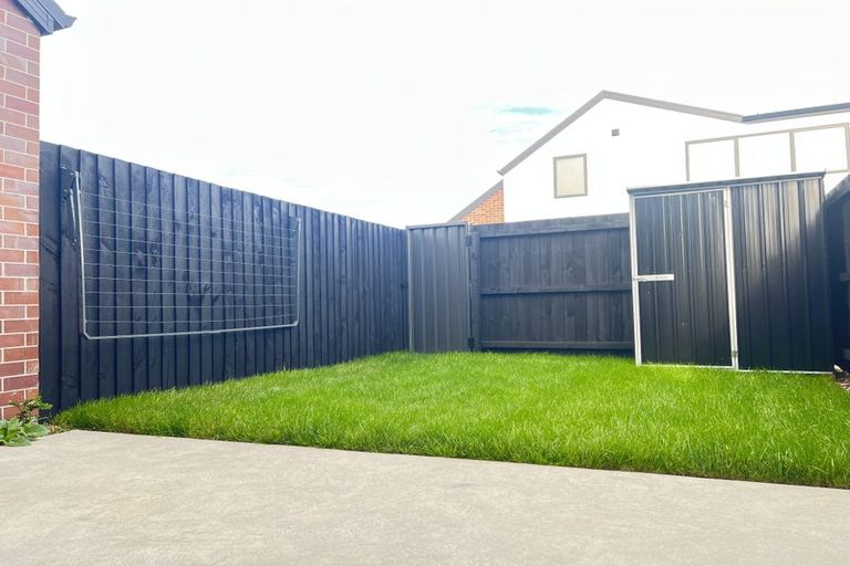 Photo of property in 2/21 Montreal Street, Sydenham, Christchurch, 8023