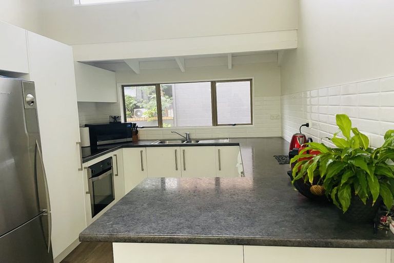 Photo of property in 2/28 Walter Street, Hauraki, Auckland, 0622