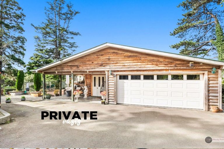 Photo of property in 11c Saint Johns Way, Normandale, Lower Hutt, 5010