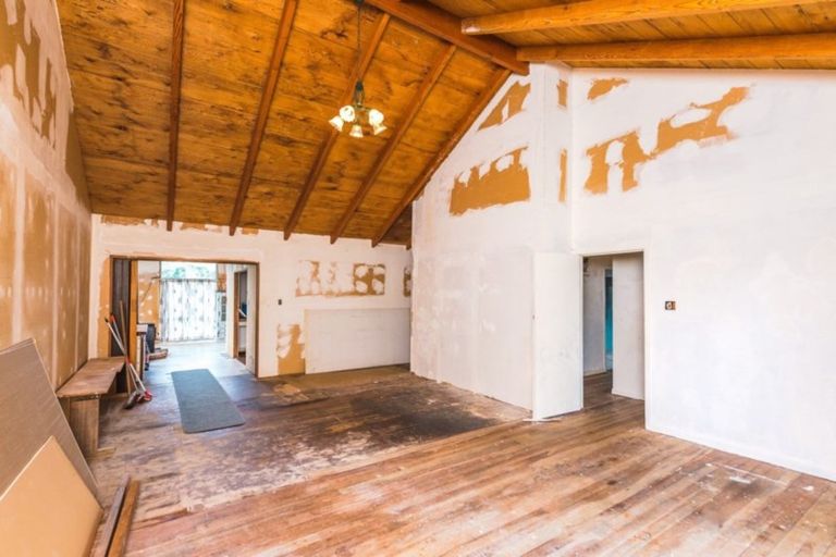 Photo of property in 51 Polson Street, Castlecliff, Whanganui, 4501