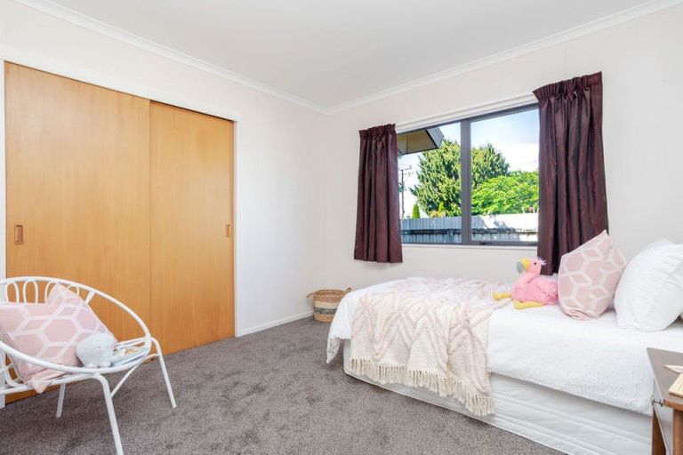 Photo of property in 19 King Street, Dannevirke, 4930