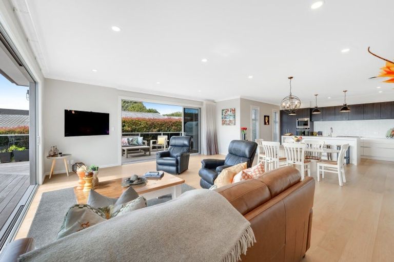 Photo of property in 126d Sandspit Road, Shelly Park, Auckland, 2014