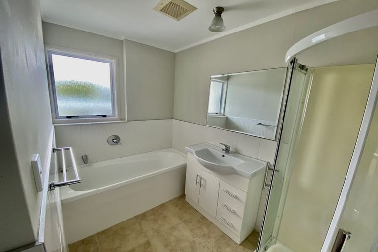 Photo of property in 1/91 Diana Drive, Glenfield, Auckland, 0627