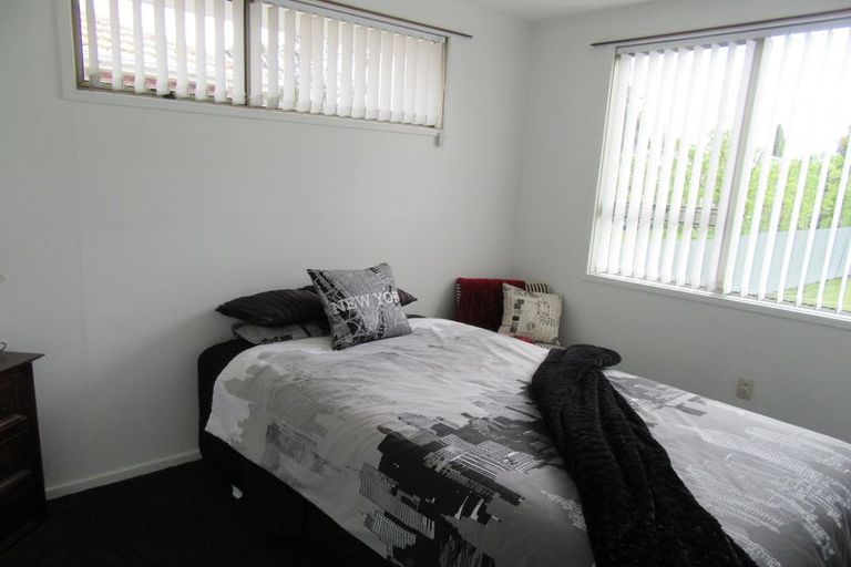 Photo of property in 4 Timaru Road, Waimate, 7924