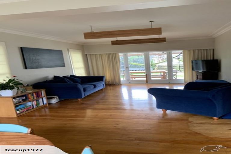 Photo of property in 2a Barberry Lane, Te Atatu Peninsula, Auckland, 0610