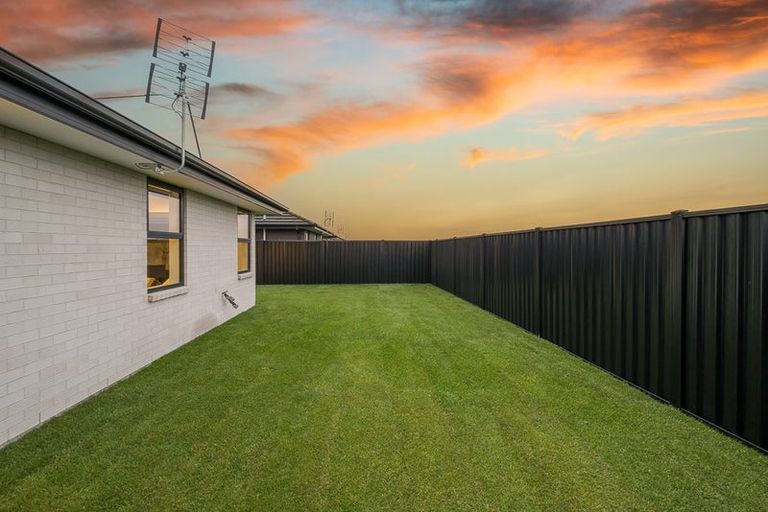 Photo of property in 12 Mcgarry Drive, Kaiapoi, 7630
