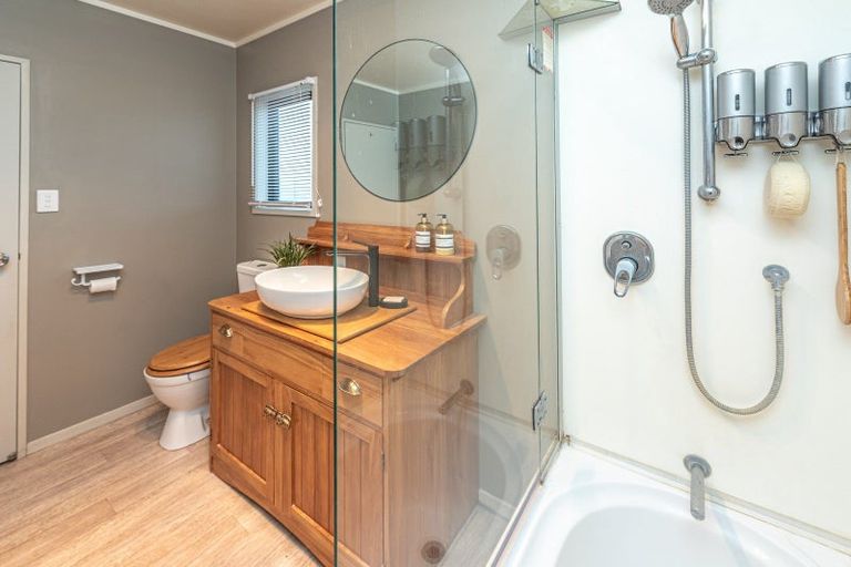 Photo of property in 14 Golf Vue Place, Castlecliff, Whanganui, 4501