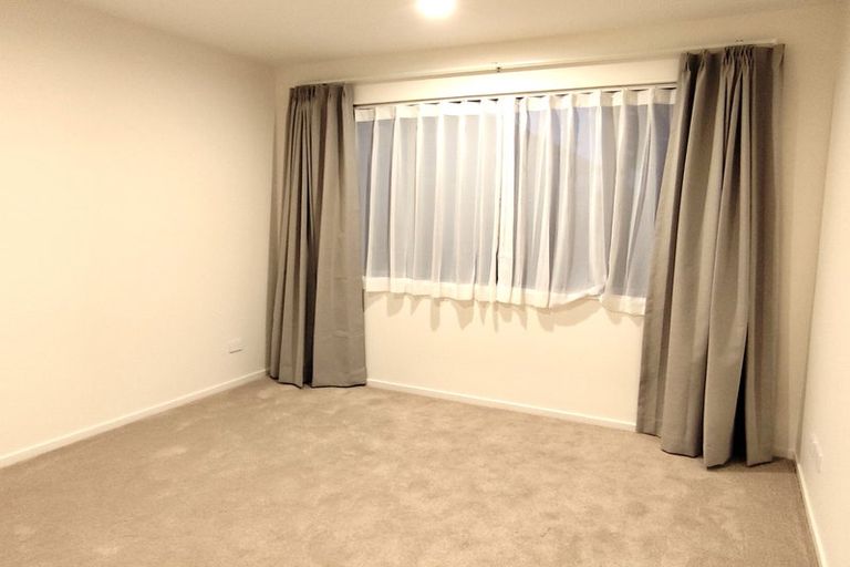 Photo of property in 28 Maugham Drive, Bucklands Beach, Auckland, 2014