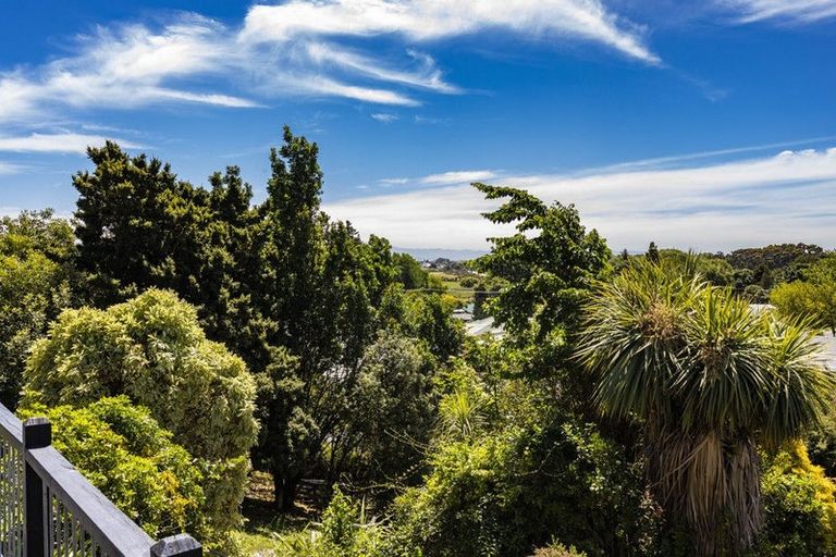 Photo of property in 14 Happy Home Road, Westmorland, Christchurch, 8025