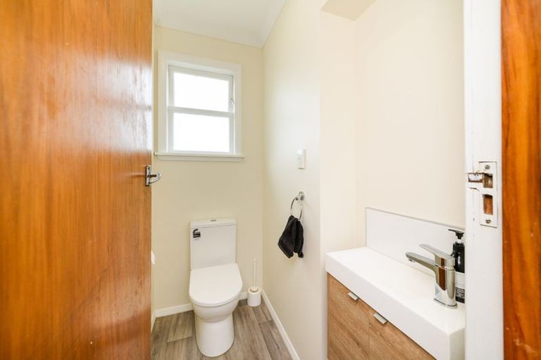 Photo of property in 53 Highbury Avenue, Highbury, Palmerston North, 4412