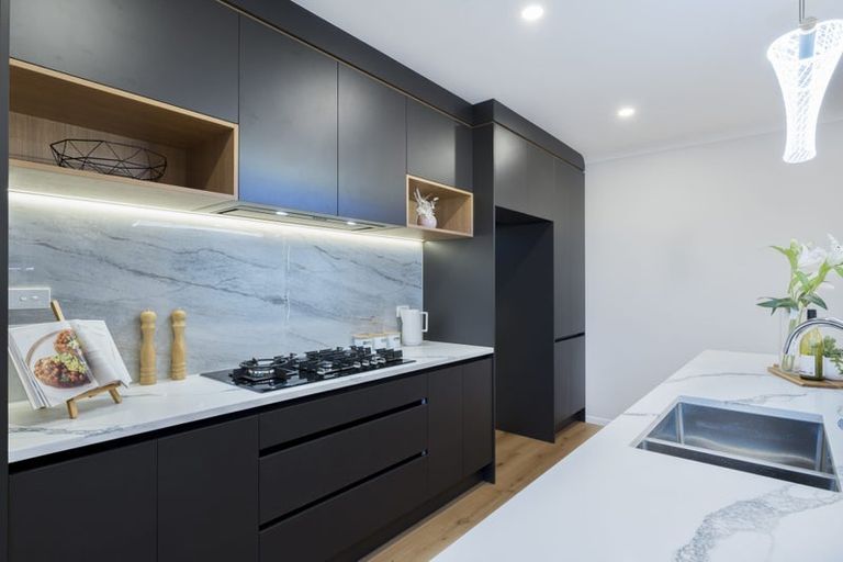 Photo of property in 41d Candia Road, Swanson, Auckland, 0614