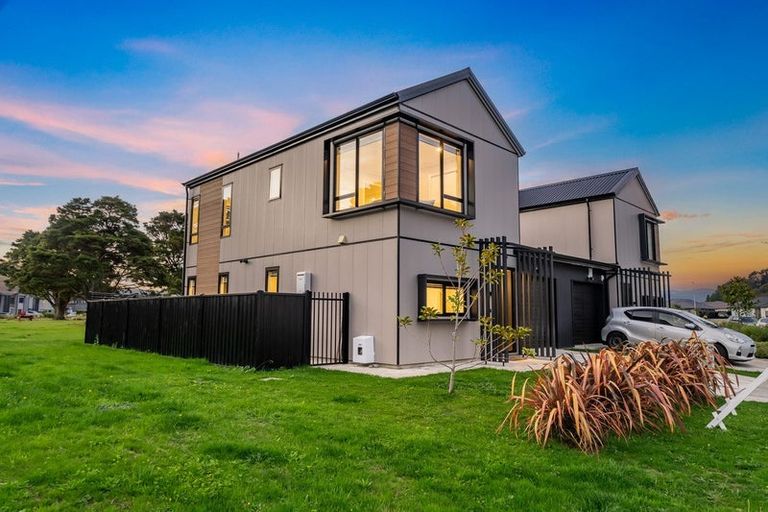 Photo of property in 84 Mawai Hakona Drive, Wallaceville, Upper Hutt, 5018
