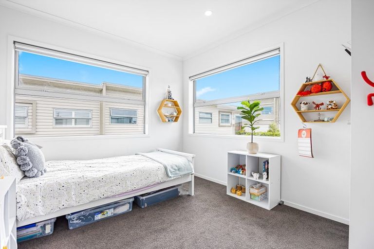 Photo of property in 19 Karauria Lane, Orewa, 0931