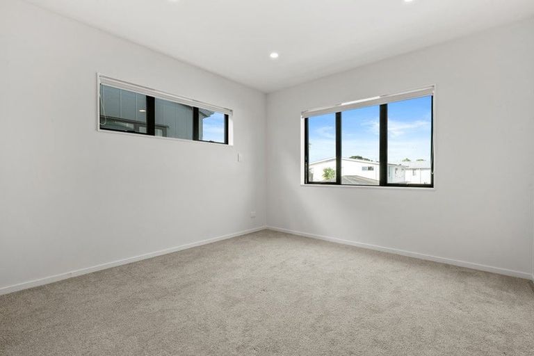 Photo of property in 13c Edinburgh Avenue, Rosehill, Papakura, 2113