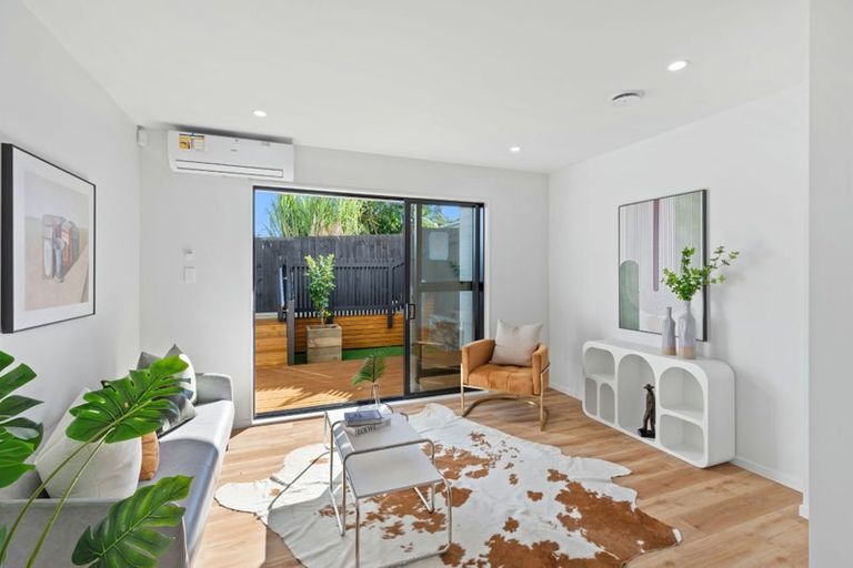 Photo of property in 6/29 Tudor Road, Henderson, Auckland, 0610