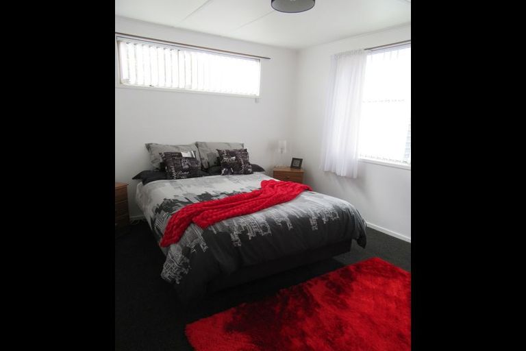 Photo of property in 4 Timaru Road, Waimate, 7924