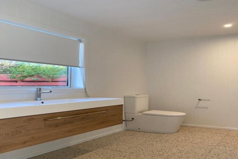 Photo of property in 2/19 Craig Road, Milford, Auckland, 0620