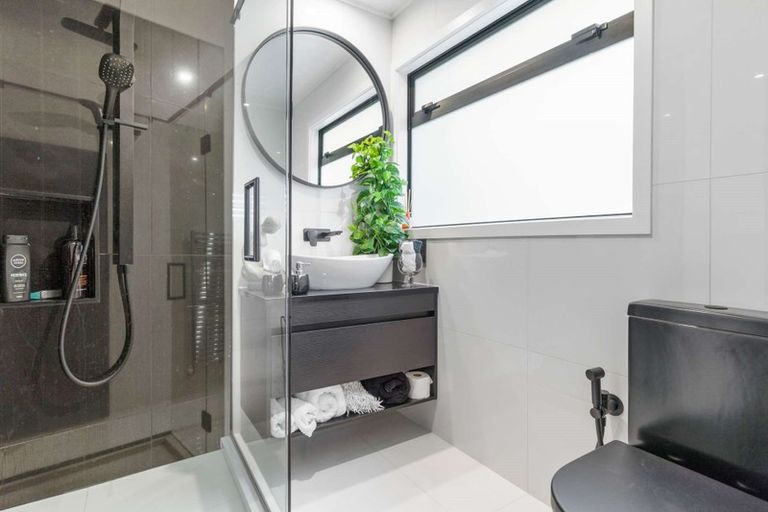 Photo of property in 6 Robertson Street, Glenholme, Rotorua, 3010