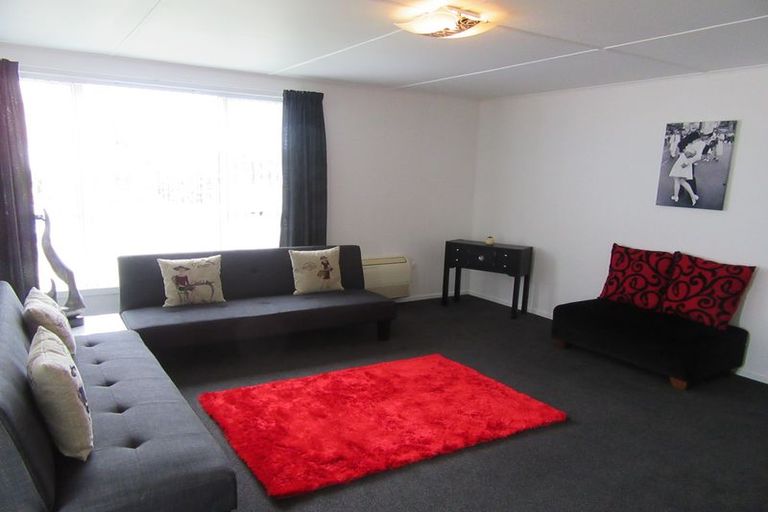 Photo of property in 4 Timaru Road, Waimate, 7924
