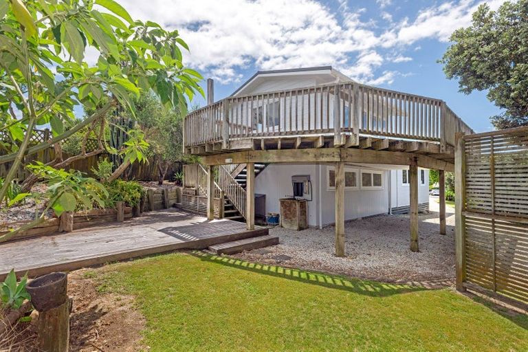 Photo of property in 4 Lysnar Street, Okitu, Gisborne, 4010