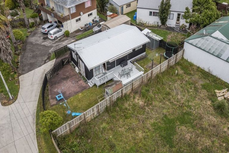 Photo of property in 67b Manuroa Road, Takanini, 2112
