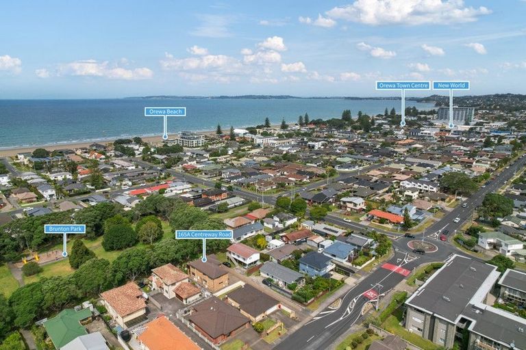 Photo of property in 165a Centreway Road, Orewa, 0931