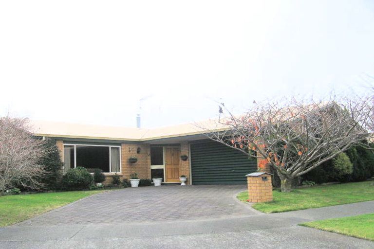 Photo of property in 14 Webb Place, Taradale, Napier, 4112