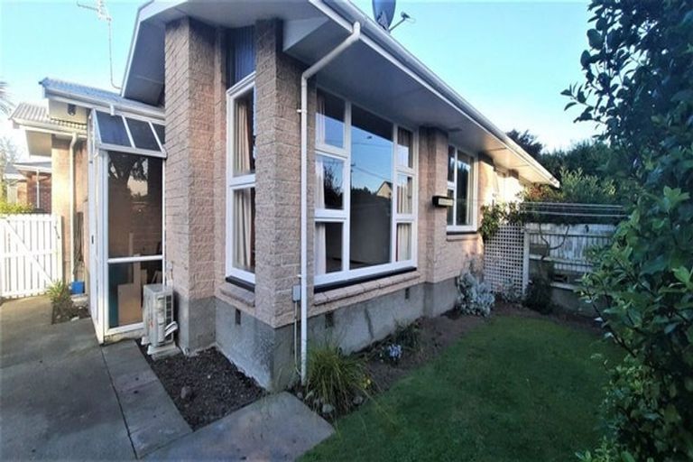 Photo of property in 8 Aorangi Road, Papanui, Christchurch, 8053