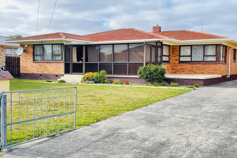Photo of property in 27 Fernaig Street, Papakura, 2110