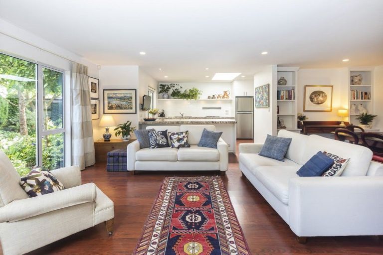 Photo of property in 37 Chapter Street, St Albans, Christchurch, 8052