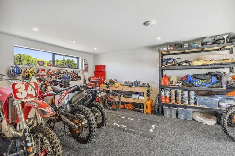 Photo of property in 10 Rodeo Place, Outram, 9019