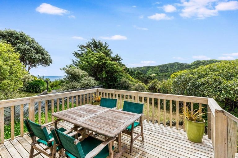 Photo of property in 76 Gordon Road, Plimmerton, Porirua, 5026