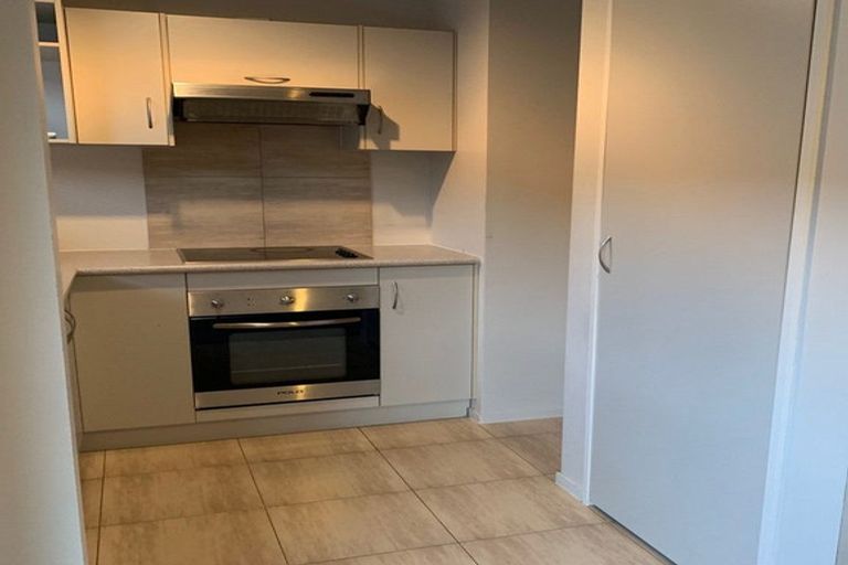 Photo of property in 77 Rathmar Drive, Manurewa, Auckland, 2105