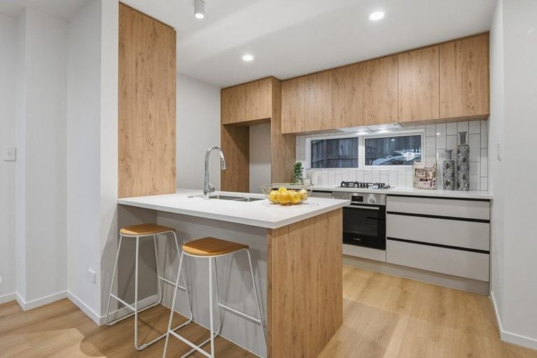 Photo of property in 6a Kaimai Avenue, Massey, 0614