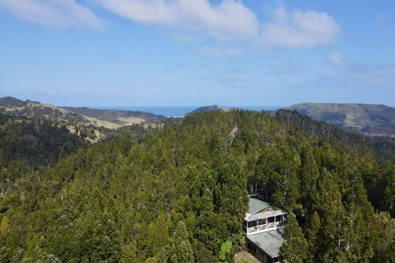 Photo of property in 14 Te Aute Ridge Road, Waitakere, Henderson, 0781
