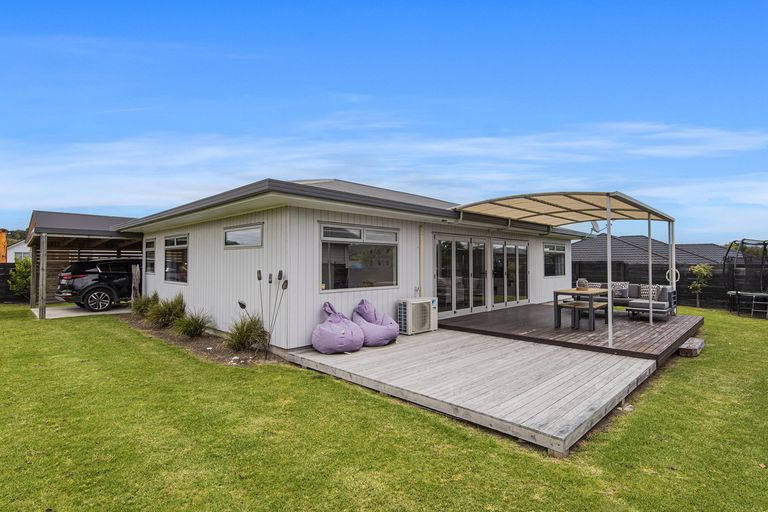 Photo of property in 28d Marram Place, Mangawhai Heads, Mangawhai, 0505