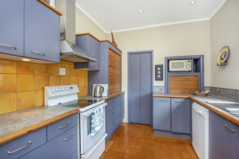 Photo of property in 131 Lake Crescent, Hamilton Lake, Hamilton, 3204